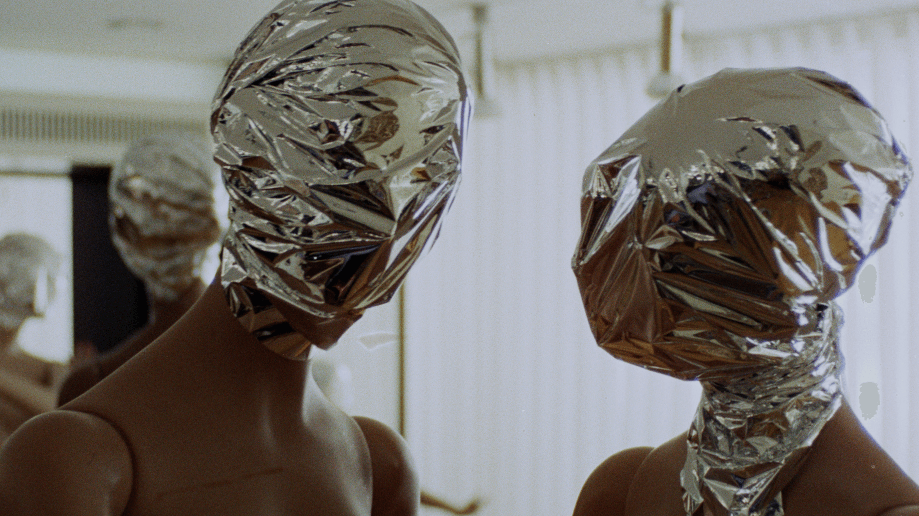DESTROY ME MORE: SELF-DESTRUCTION AND MUTUAL ANNIHILATION AS A TRANSCENDENTAL ART
