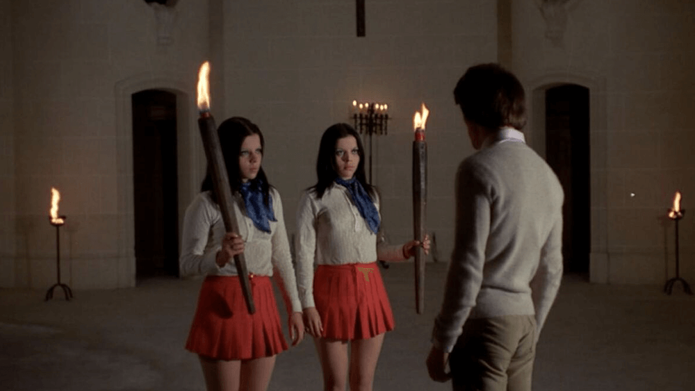 THE NUDE VAMPIRE